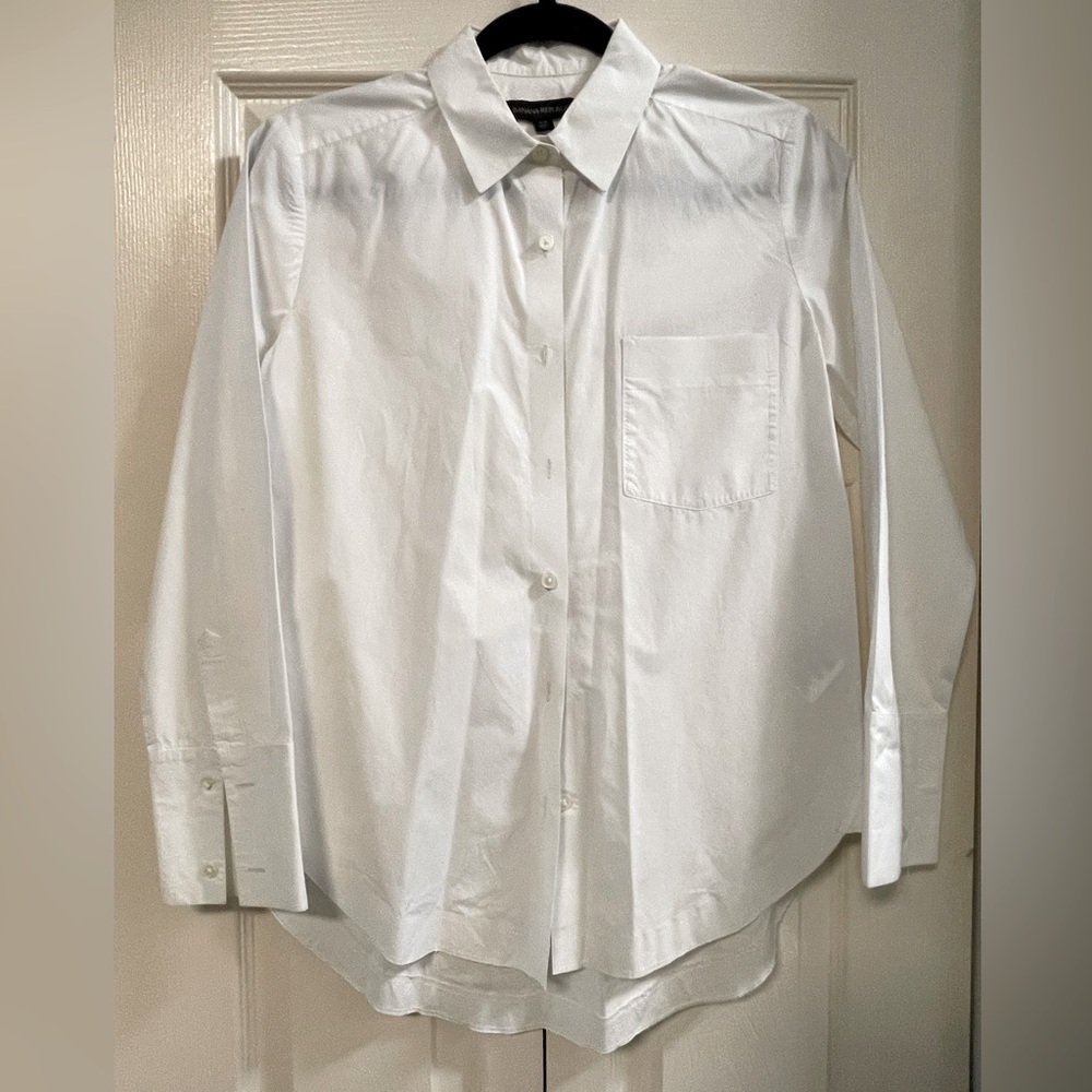 BANANA REPUBLIC White Round Hem Button-down Shirt
